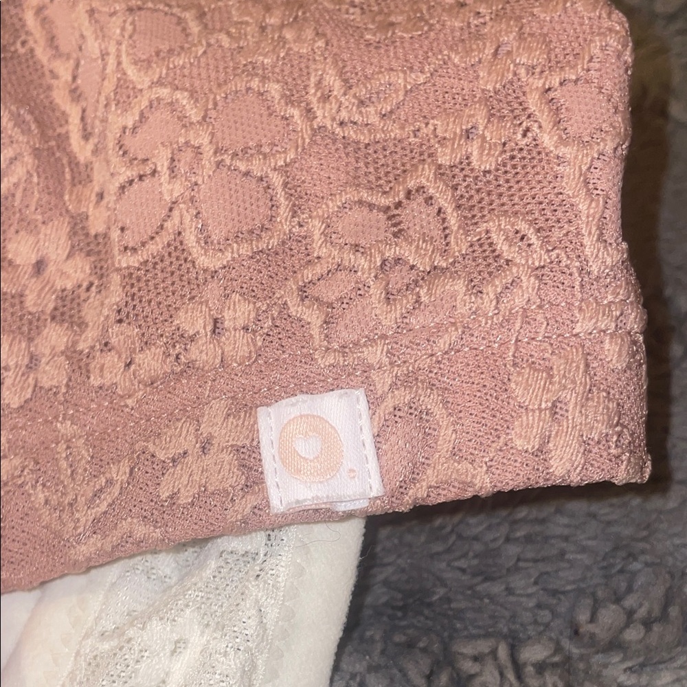 Old Navy Lace Bralette Duo - Dusty Pink & White - Picture 2 of 6